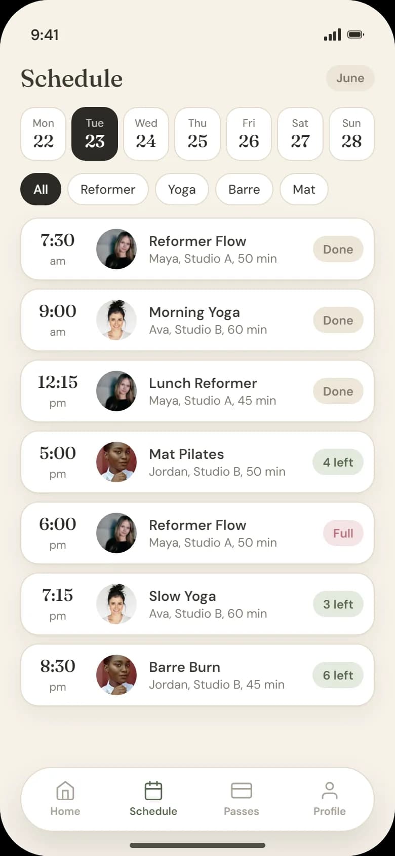 Schedule with teachers, rooms and remaining spots